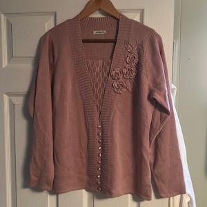 Brand new Beautiful Damart mauve with sequined flowers and satin buttons